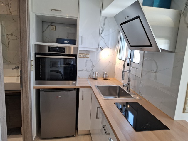 Home for sale Pireas (Freattyda) Apartment 22 sq.m. renovated