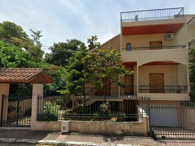 Home for sale Pefki (Ano Pefki) Detached House 274 sq.m. renovated