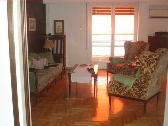 Home for sale Athens (Ippokrateio) Apartment 105 sq.m.