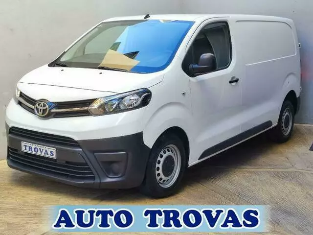 TOYOTA PROACE