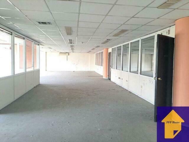 Commercial property for rent Kallithea (Evangelistria) Building 1.931 sq.m.