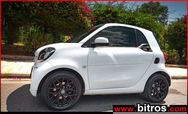 Φωτογραφία για μεταχειρισμένο SMART FORTWO COUPE 1.0 ΒΕΝΖΙΝΗ ΑΥΤΟΜΑΤΟ TWINAMIC του 2019 στα 13.300 €