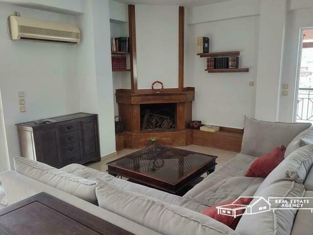 Residencia en alquiler El Pireo (Evangelistria) Piso 120 m² renovado