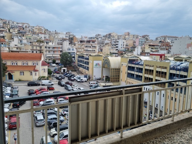 Πώληση επαγγελματικού χώρου Καβάλα Γραφείο 100 τ.μ. επιπλωμένο ανακαινισμένο