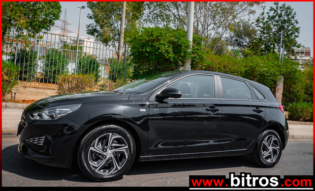 Φωτογραφία για μεταχειρισμένο HYUNDAI i30 1.0 T-GDi 120Hp M.Hybrid PREMIUM-GR  του 1922 στα 19.000 €