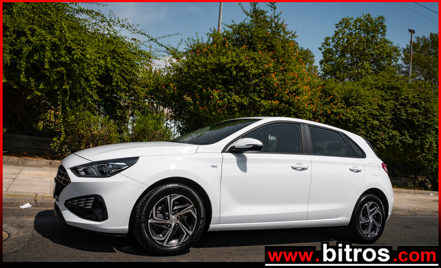 Φωτογραφία για μεταχειρισμένο HYUNDAI i30 1.0 T-GDi 120Hp M.Hybrid PREMIUM-GR  του 1922 στα 20.000 €