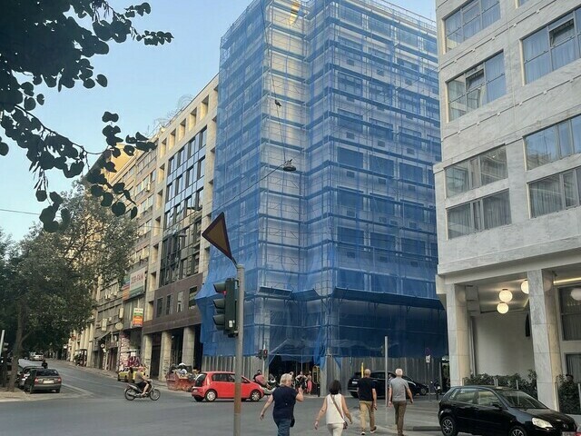 Commercial property for rent Athens (Kaniggos Square) Store 263 sq.m.