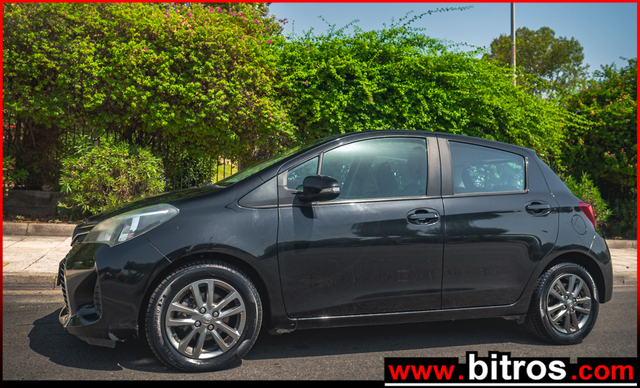 Φωτογραφία για μεταχειρισμένο TOYOTA YARIS D4D ACTIVE PLUS NAVI-CRUISE-CAMERA -GR του 2017 στα 11.800 €