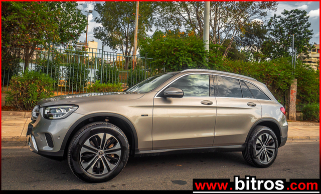 Φωτογραφία για μεταχειρισμένο MERCEDES GLC 300 DE 306Hp Plug-in Hybrid 4MATIC 9G-TRONIC-GR του 1921 στα 51.750 €