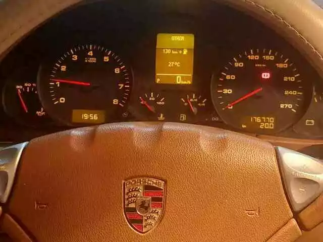 PORSCHE CAYENNE