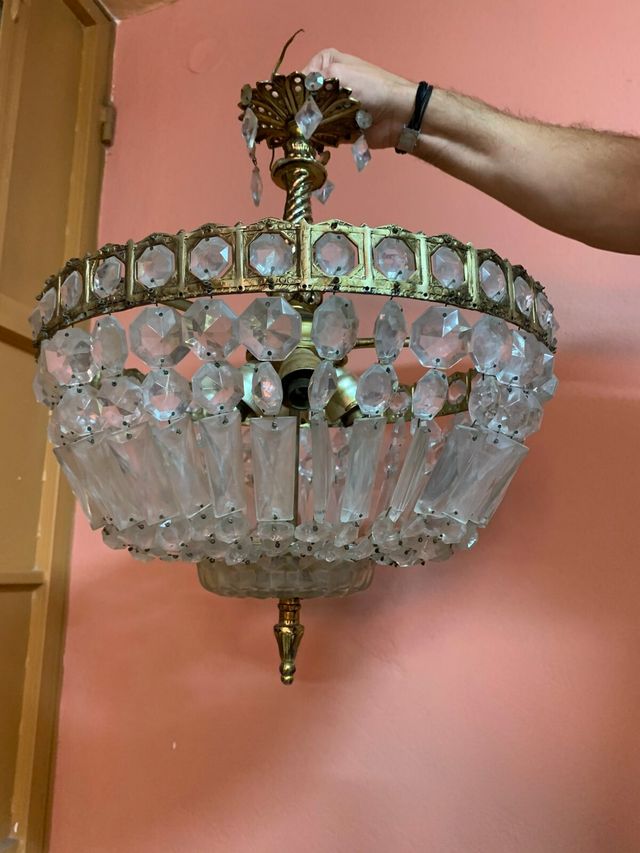 Εικόνα 1 από 6 - Πολυέλαιος -  Βόρεια & Ανατολικά Προάστια >  Λυκόβρυση