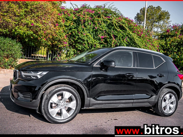 VOLVO XC40 ΛΙΓΑ ΧΛΜ AUTOMATIC MOMENTUM 1.5 T3 163HP -GR