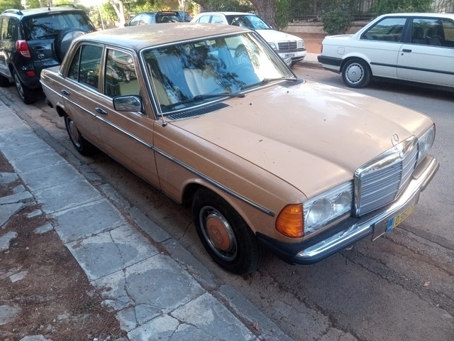 MERCEDES 200