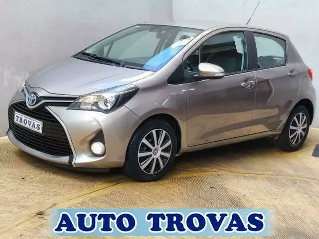 TOYOTA YARIS HYBRID BUSINESS AYTOMATO NAVI-CLIMA