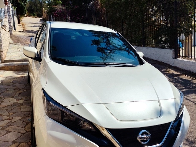 NISSAN LEAF 2021