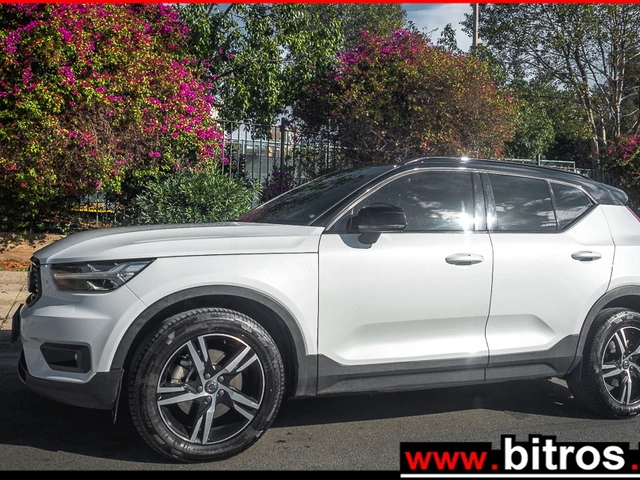 VOLVO XC40 D4 AWD R-DESIGN 190HP -GR