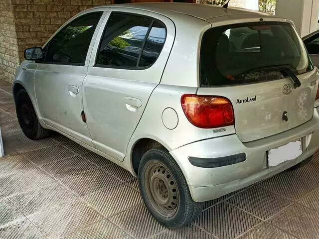 TOYOTA YARIS