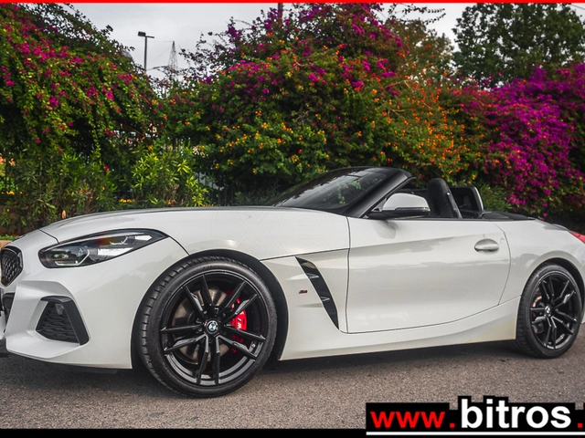 BMW Z4 30i M-Pack 258HP Black edition 19’’ Brakes Navi Digital cockpi