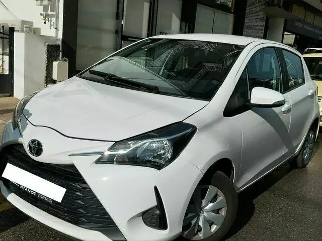 TOYOTA YARIS Hatchback