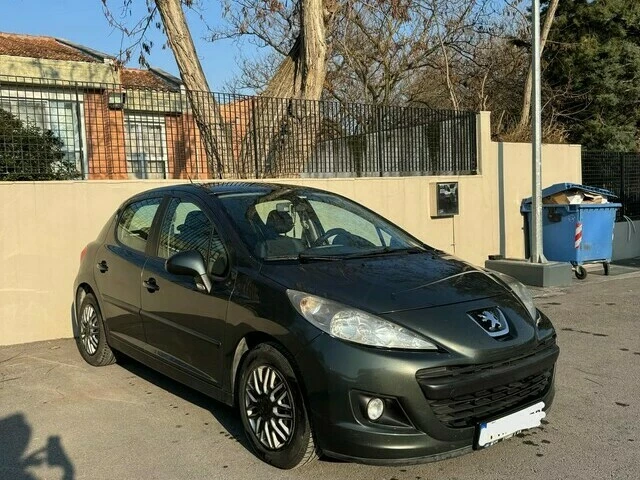 PEUGEOT 207