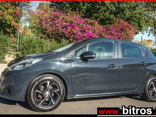 PEUGEOT 208 1.2 BENZINH 82HP -GR