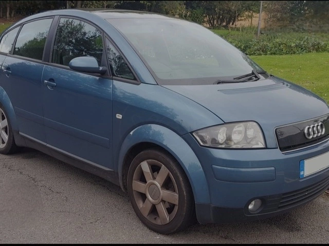 AUDI A2