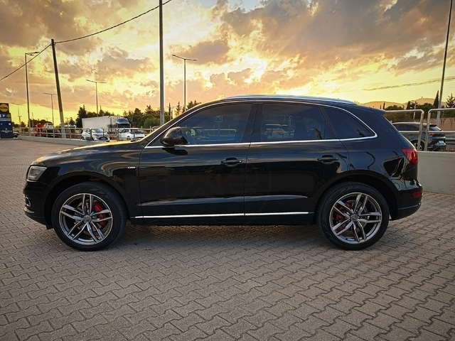 AUDI Q5 S-LINE