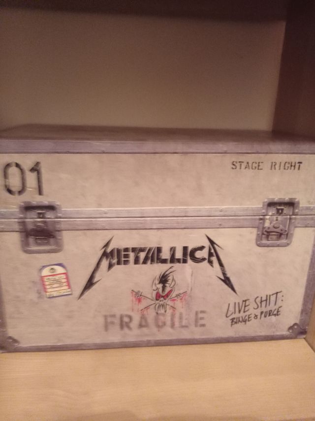 Εικόνα 1 από 3 - Συλλεκτικό Κουτί Metallica -  Κέντρο Αθήνας >  Αμπελόκηποι