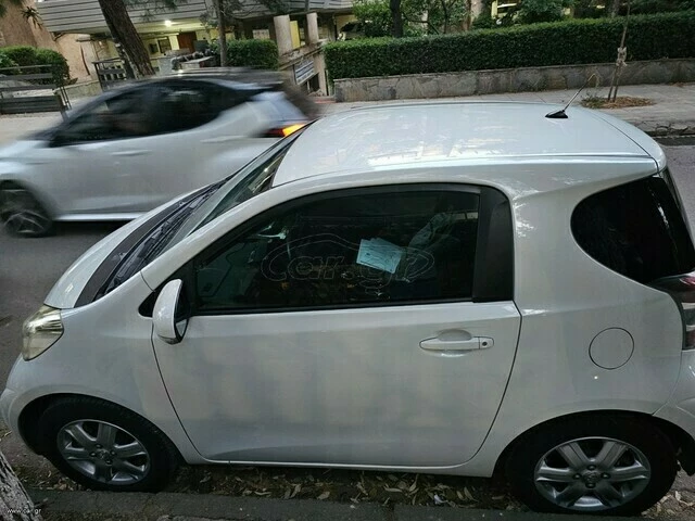 TOYOTA IQ