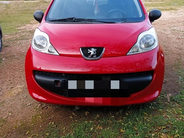 PEUGEOT 107