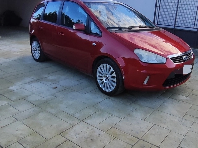 FORD C_MAX Titanium