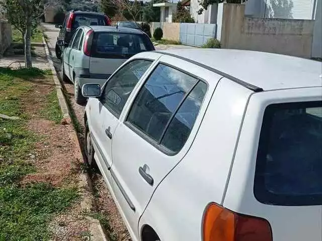 VW POLO