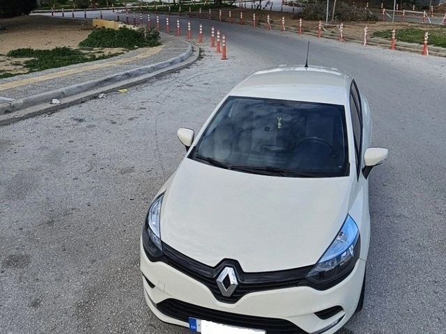 RENAULT CLIO Authentic