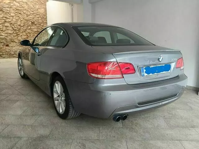 BMW 320I