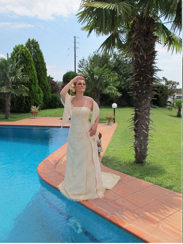 Εικόνα 1 από 3 - Νυφικό -  Περίχωρα Θεσσαλονίκης >  Θέρμη