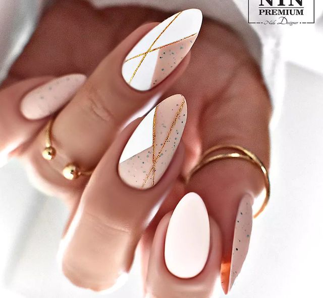 Εικόνα 1 από 1 - Επιχείρηση Μανικιούρ - Πεντικιούρ -  Κεντρικά & Δυτικά Προάστια >  Μεταμόρφωση