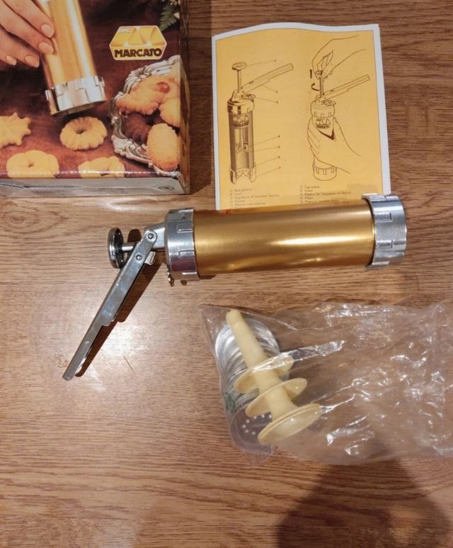 Εικόνα 1 από 2 - Μπισκοτομηχάνημα -  Βόρεια & Ανατολικά Προάστια >  Πεύκη