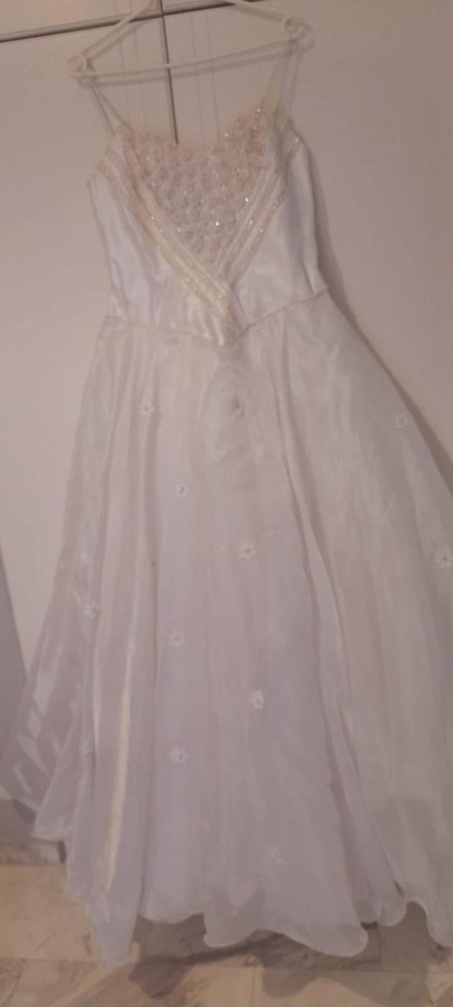 Εικόνα 1 από 2 - Νυφικό -  Κεντρικά & Δυτικά Προάστια >  Αχαρνές (Μενίδι)