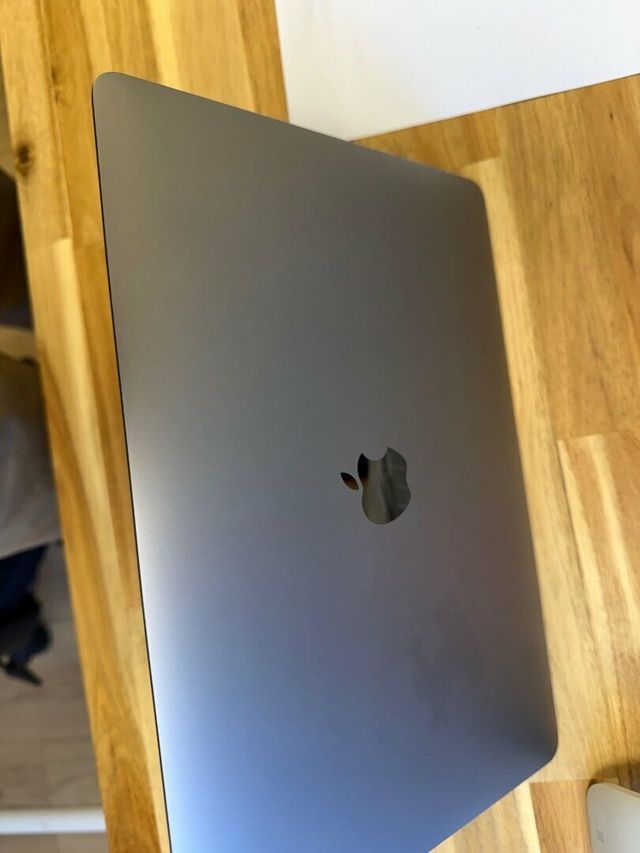 Εικόνα 1 από 2 - MacBookPro Μ1 touchbar -  Βόρεια & Ανατολικά Προάστια >  Κηφισιά