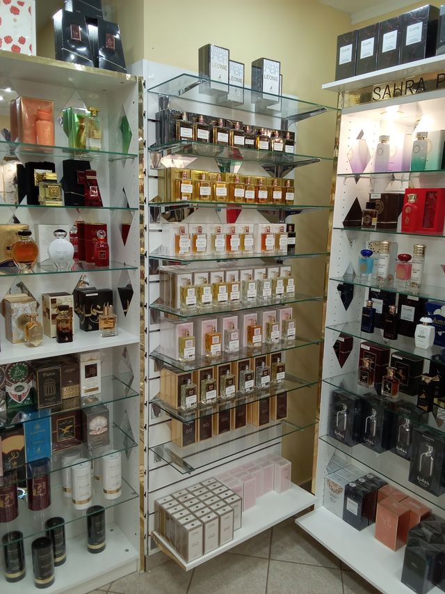 Εικόνα 1 από 15 - Κατάστημα Αρωμάτων -  Κεντρικά & Δυτικά Προάστια >  Αιγάλεω
