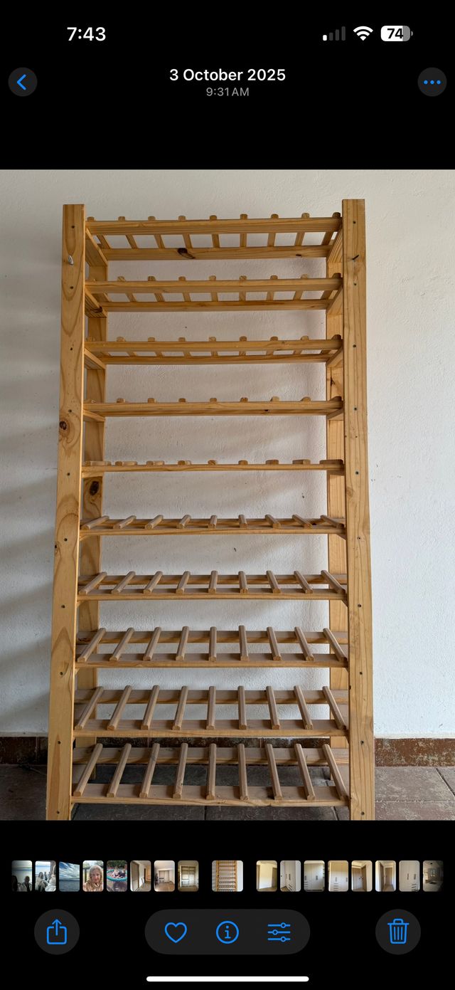 Εικόνα 1 από 1 - Ραφιερα κρασιων - Νομός Αττικής >  Υπόλοιπο Αττικής