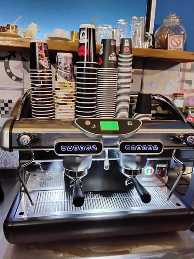 Εικόνα 1 από 4 - Αναψυκτήριο Καφέ Τυροπιτάδικο -  Κεντρικά & Δυτικά Προάστια >  Καματερό