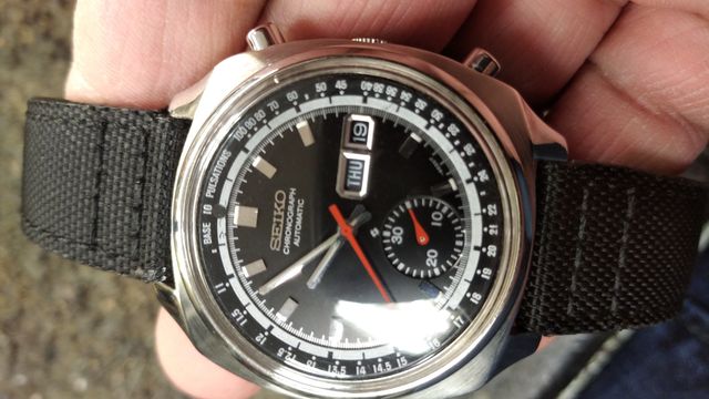 Εικόνα 1 από 8 - ΡΟΛΟΙ χειρός -  Κέντρο Αθήνας >  Κυψέλη