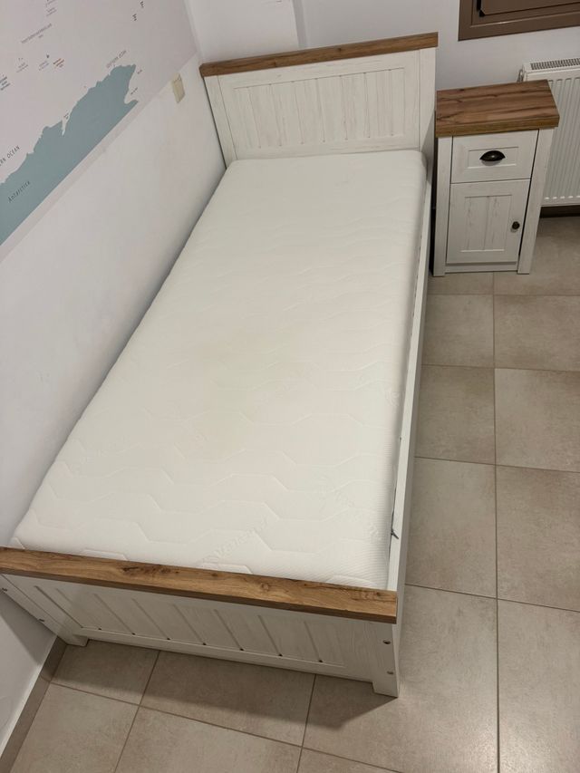 Εικόνα 1 από 11 - ΚΡΕΒΑΤΙ - Κρήτη >  Ν. Ηρακλείου