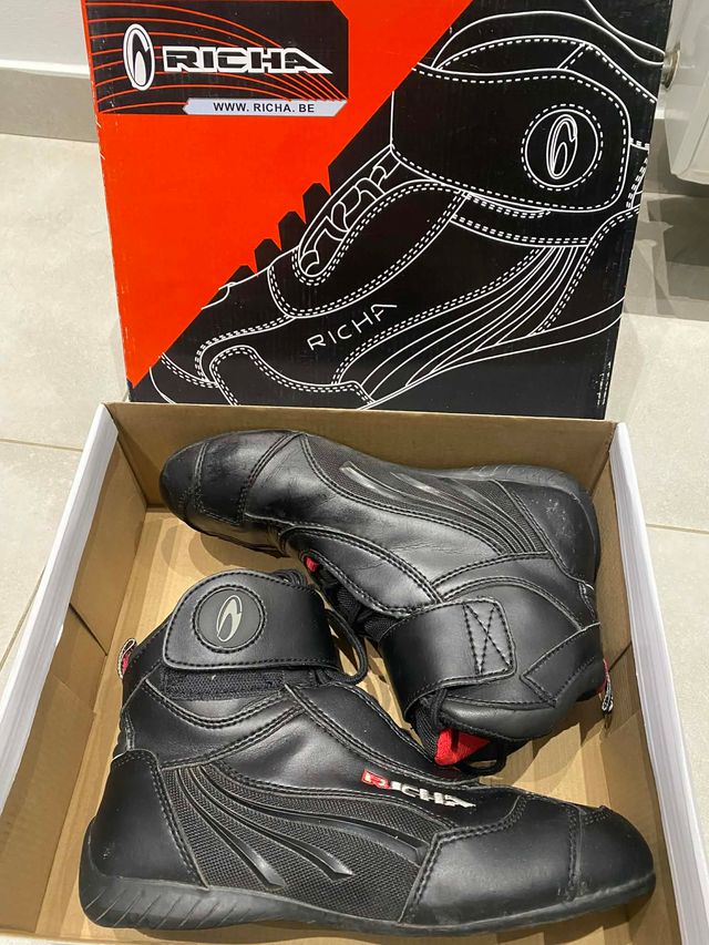 Εικόνα 1 από 6 - Μποτάκια Μηχανής Γυναικεία -  Βόρεια & Ανατολικά Προάστια >  Μαρούσι