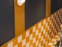 Εικόνα 6 από 8 - Επιχείρηση εστίασης -  Εμπορικό Τρίγωνο - Πλάκα >  Σύνταγμα